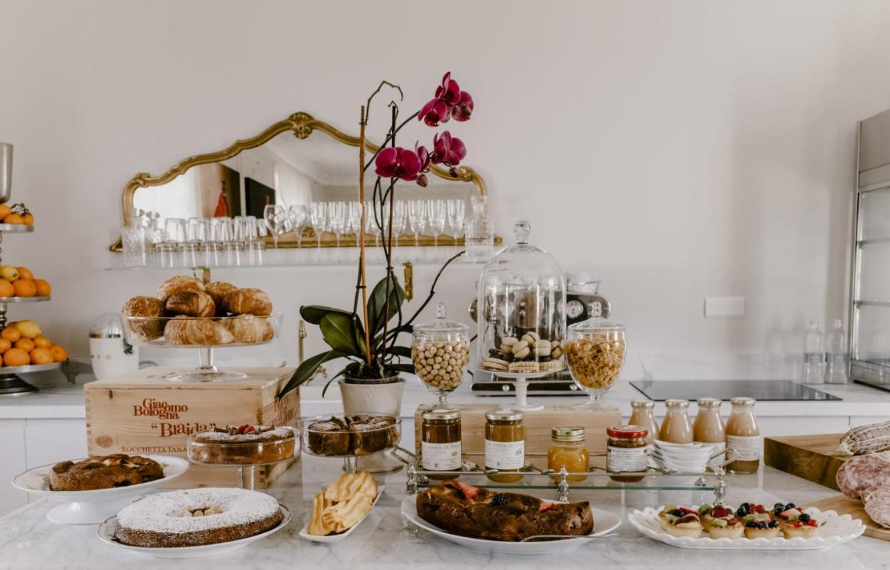 Borgo Piani - Camere Di Charme Mango Eksteriør billede