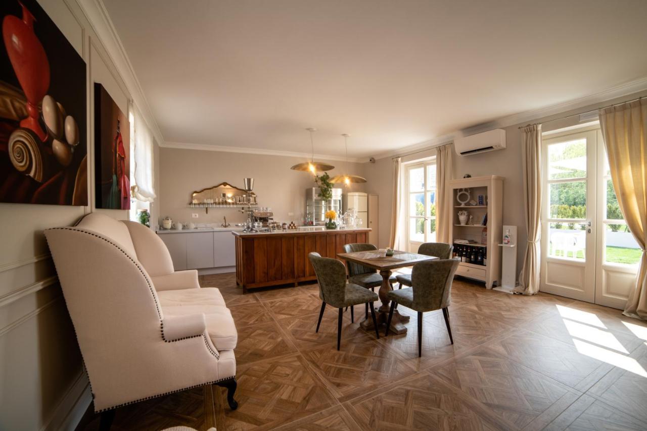 Borgo Piani - Camere Di Charme Mango Eksteriør billede